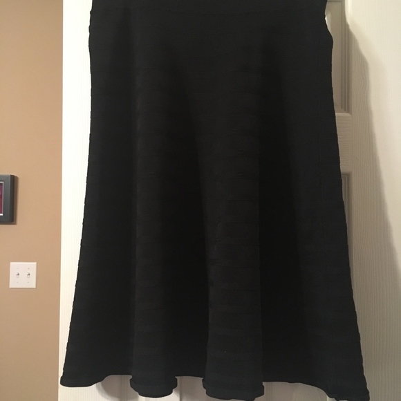 Calvin Klein A-Line skirt - Picture 5 of 7